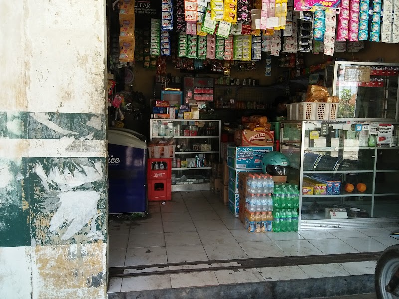 Toko Eti: Jantung Berbelanja Lokal Cilacap yang Tak Pernah Pudar